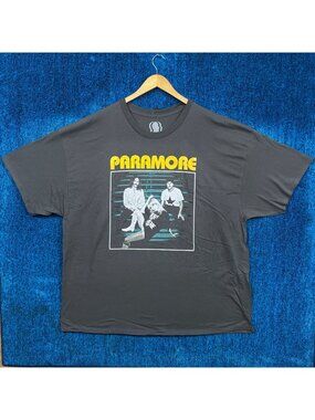 Paramore Graphic T-Shirt Size 3XL